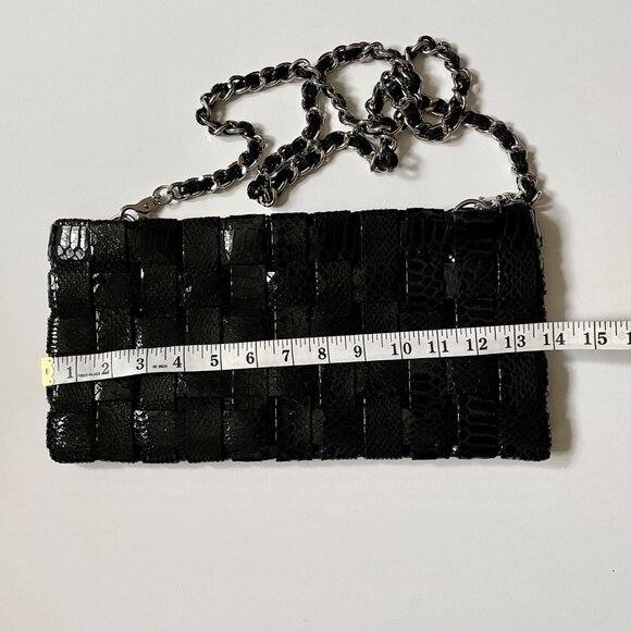 Soft crossbody bag, Checkered design bag with removable chain - Picture 8 of 10